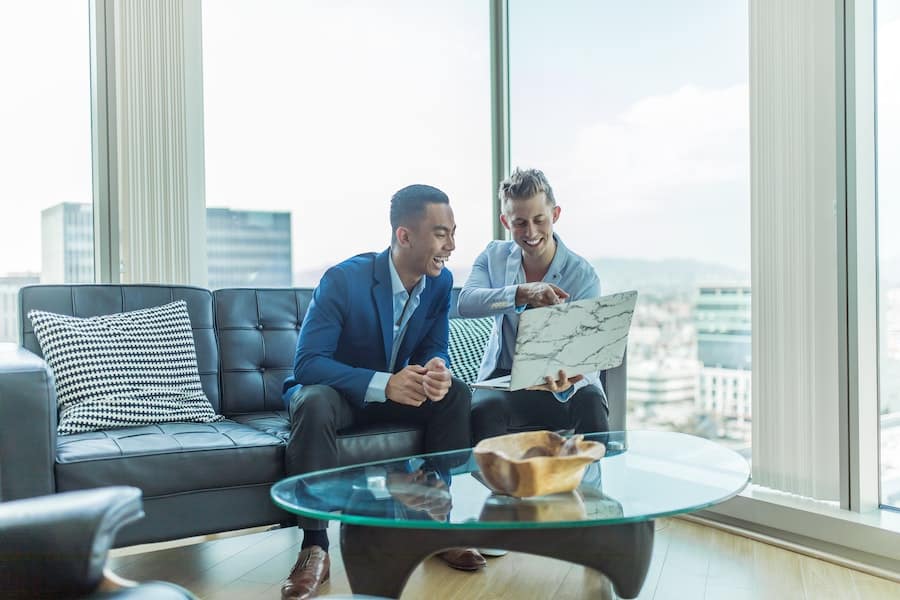 Business Analyst vs Software Developer: What's the difference? – Analyst  Answers